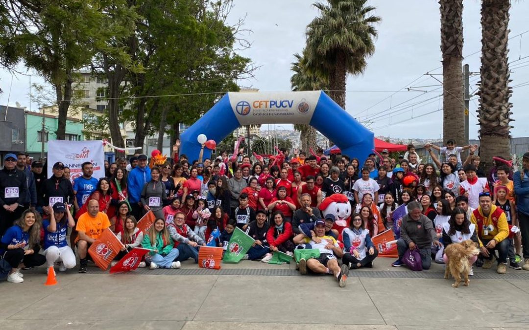 CFT PUCV participa en Corrida infantil y familiar oficial Teletón Valparaíso 2022
