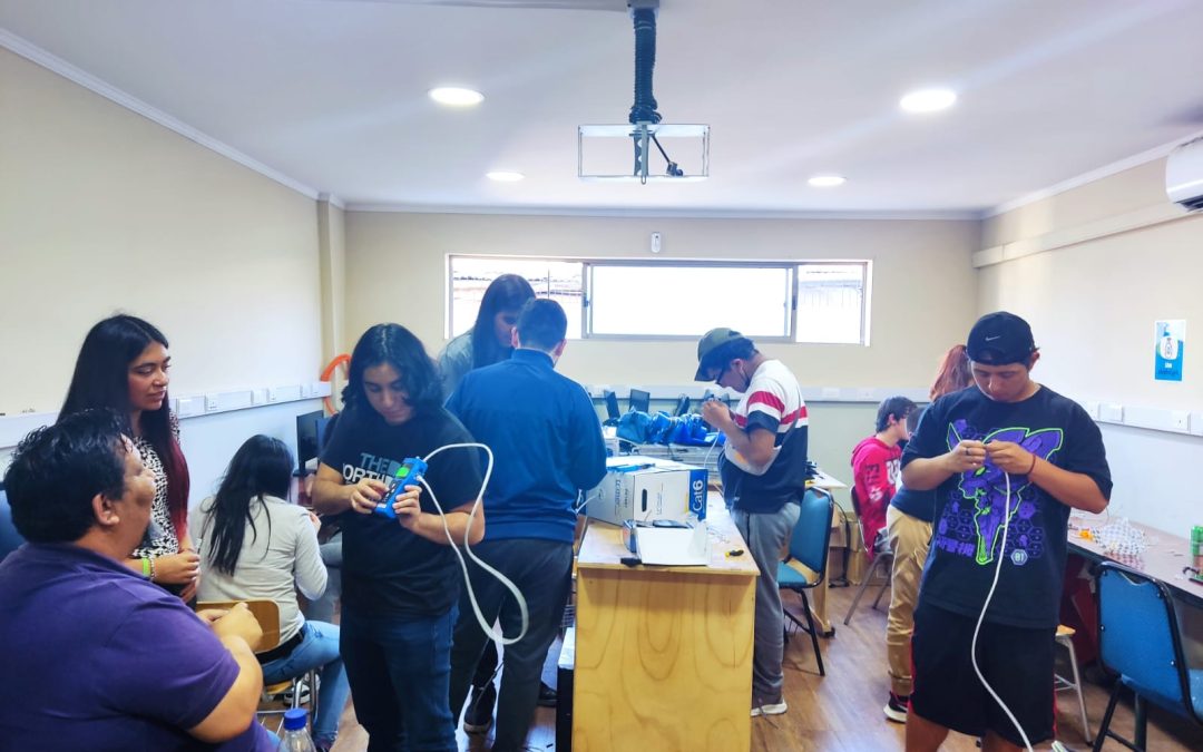 Alumnos de Computación e Informática de La Ligua realizaron experiencias prácticas en Quillota