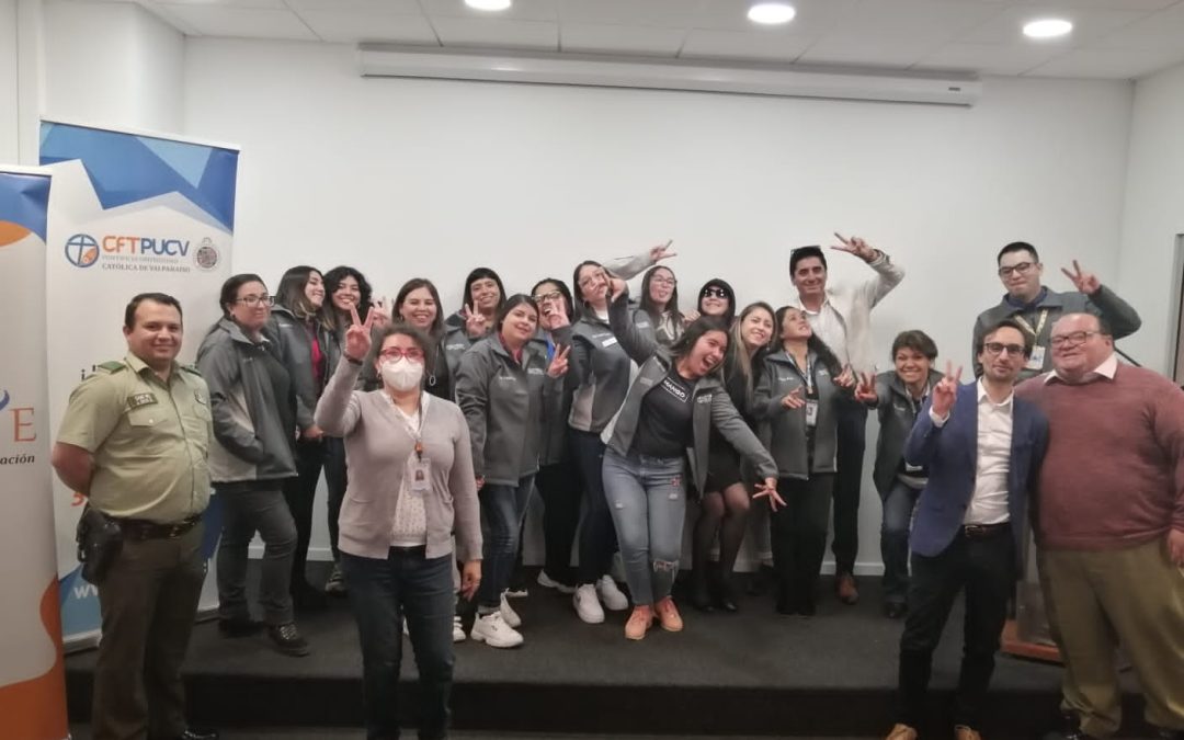 Junto a autoridades se da inicio a la primera sesión de la Escuela de Dirigentes Sociales del CFT PUCV
