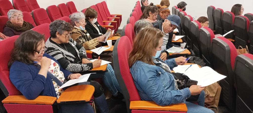 Dan inicio a primera sesión de la Escuela de Dirigentes Sociales del CFT PUCV