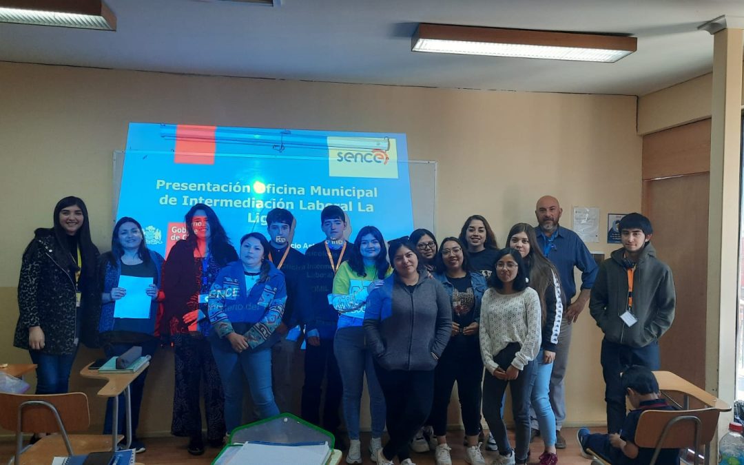 Omil realizó una charla para estudiantes de TNS en Trabajo Social del CFT PUCV Sede La Ligua