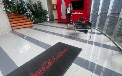 CFT PUCV visita sede de Coca-Cola de Concón para fomentar las prácticas y vacantes laborales en el lugar