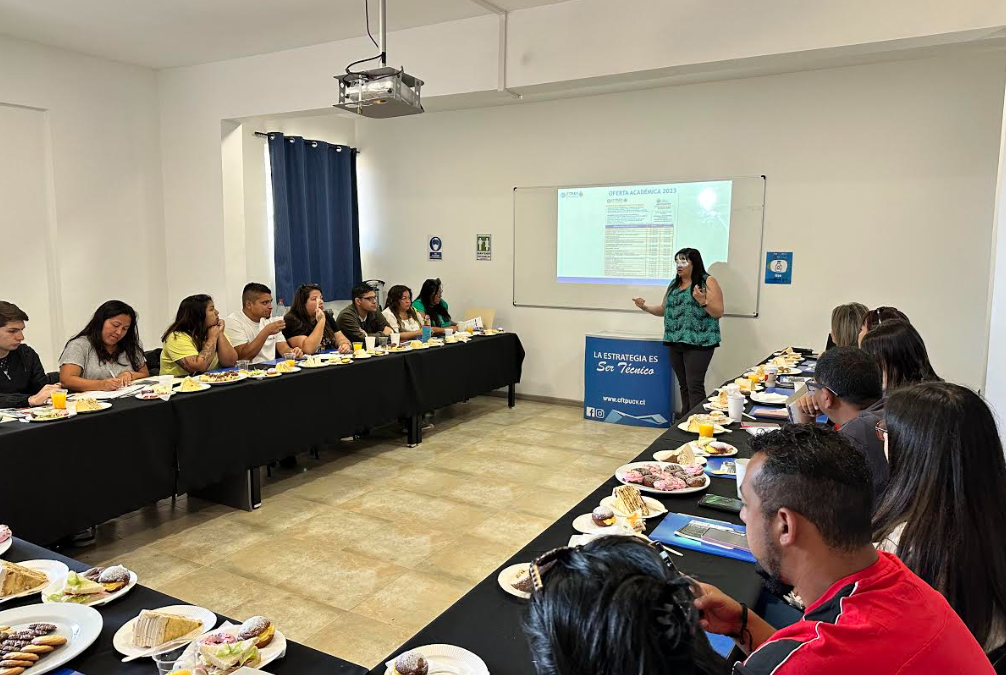 CFT PUCV sede Quillota organiza desayuno para conocer las necesidades de la comuna