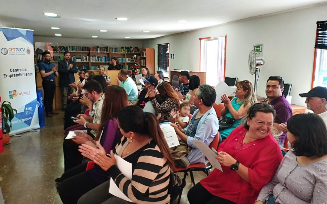 CFT PUCV sede La Calera certificó conocimientos de 15 asistentes a taller de marketing digital