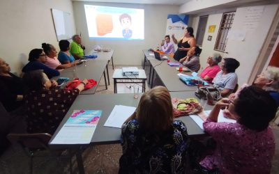 CFT PUCV realiza Taller de Alfabetización Digital para adultos mayores de Junta de Vecinos de La Calera