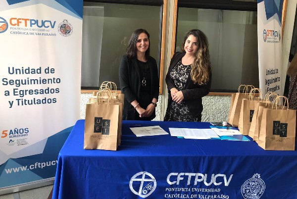 Sedes del CFT PUCV celebran titulaciones