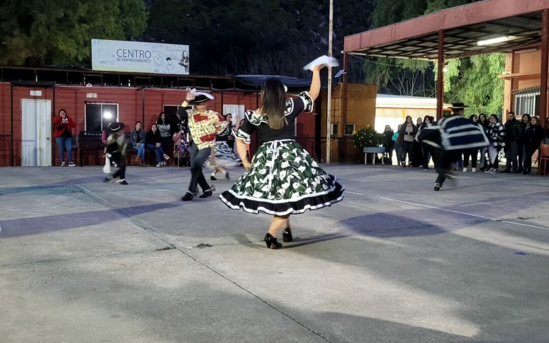 DAE celebra las fiestas patrias con actividades