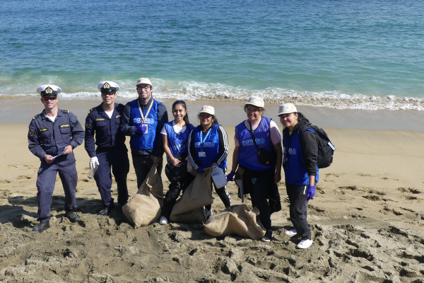 Vinculación con el Medio del CFT PUCV participó de la “Limpieza de Playas”