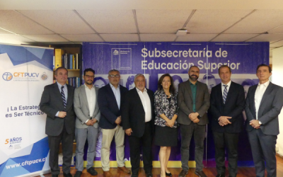 CFT PUCV firma convenio de cooperación para dar continuidad de estudios a estudiantes del IP Los Lagos