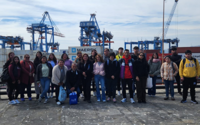 Estudiantes de la carrera de TNS en Operaciones Portuarias realizaron visita a terreno a Empresa Portuaria Valparaíso