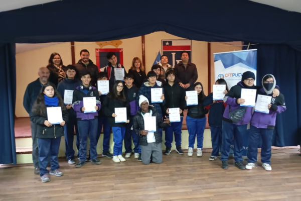 CFT PUCV celebra la certificación en CISCO e Inteligencia Artificial para estudiantes del Liceo Pulmahue