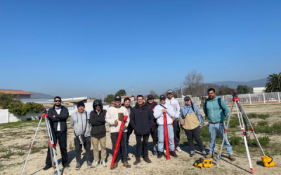 Estudiantes de TNS en Construcción realizan salida a terreno en nuevo espacio de la Feria Minorista La Calera