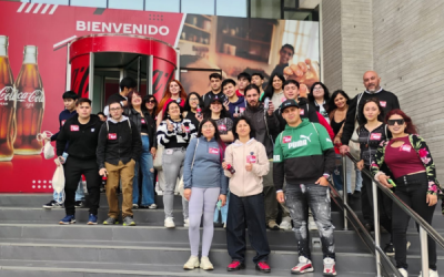 Estudiantes de TNS en Administración de Empresas realizaron exitosa visita en terreno a la Embotelladora Andina en la capital
