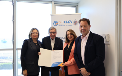 CFT PUCV y la Asociación de Técnicos y Profesionales del Senado firman Convenio de Cooperación Mutua