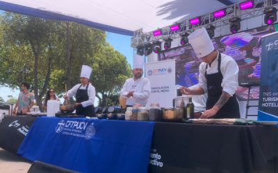 Estudiantes CFT PUCV participan en la 2° Feria Gastronómica de Sabores de Concón