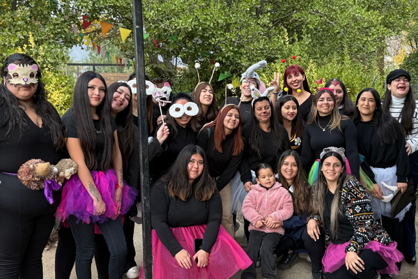 Estudiantes de TNS en Educación Parvularia presentan educativo cuentacuentos en Microcentro de Escuelas Rurales