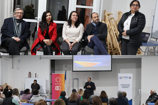 El Departamento de Capacitación y Formación Continua de CFT PUCV apoyará a la comunidad de Concón en el proceso de postulación a los Fondos Concursables de ENAP IMPULSA 2025