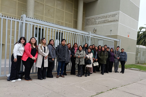 Estudiantes de TNS en Trabajo Social de Sede Quillota visitaron el Tribunal de Juicio Oral