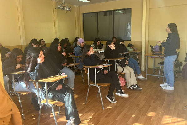 Estudiantes de Sede La Ligua participaron en dos talleres de sensibilización impartidos por la UDISEG
