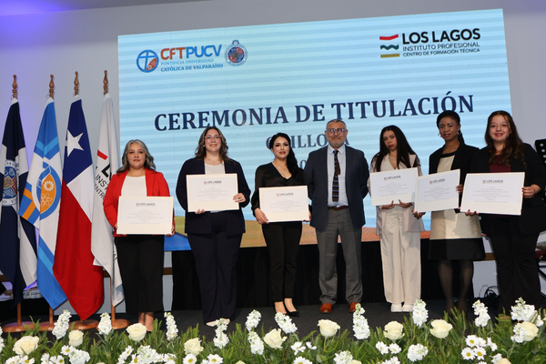 344 estudiantes del IP y CFT Los Lagos Sede San Antonio y Quillota finalizaron su ciclo formativo en 3 emotivas jornadas de titulación