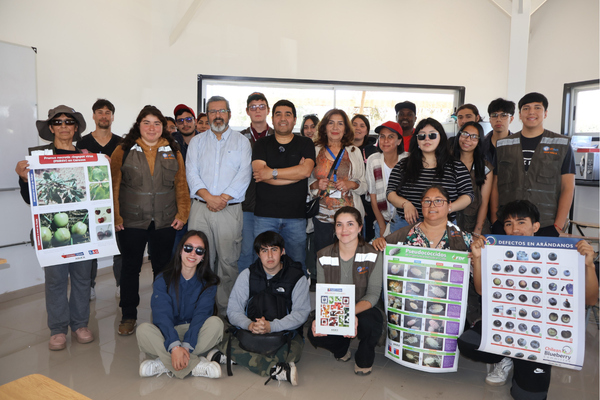 Importante exponente de la agroclimática ofreció una clase magistral para estudiantes de TNS en Agrícola de Sede Quillota