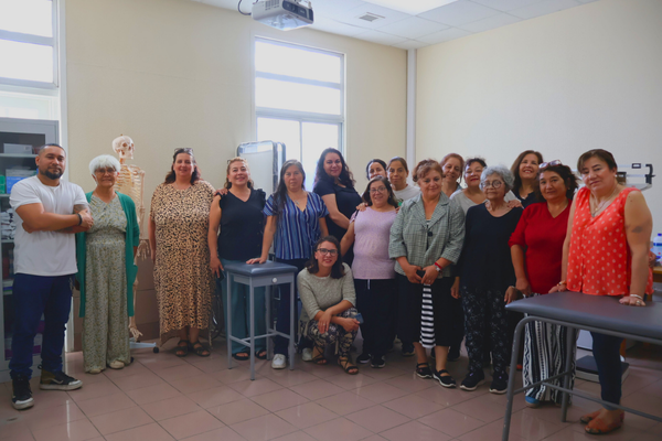 16 mujeres de la Fundación “El Arte de Cuidar” iniciaron en sede de Limache una capacitación en Primeros Auxilios impartida por el OTEC de CFT PUCV