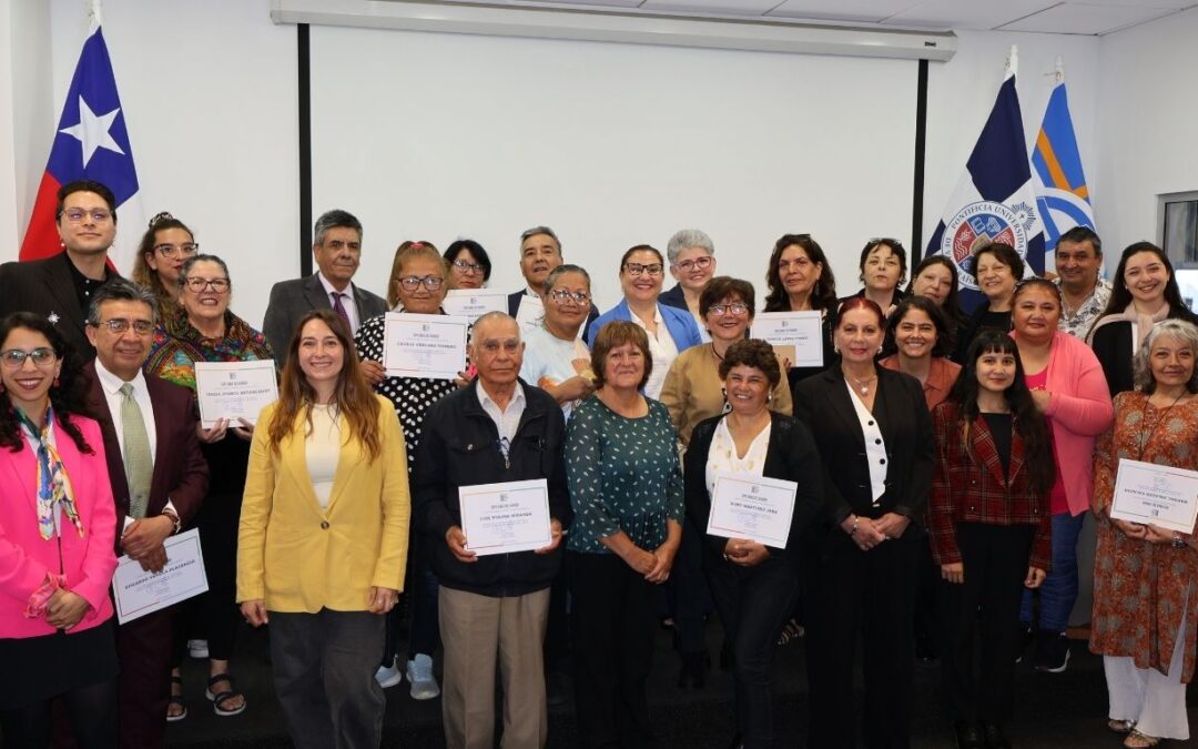 CFT PUCV Sede Valparaíso albergó la entrega de 40 certificaciones del programa “Talento Mayor”