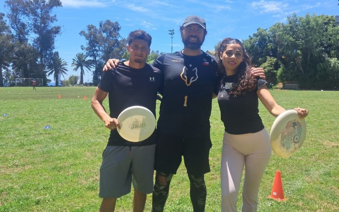 Ultimate Frisbee: representación destacada de CFT PUCV en torneo universitario