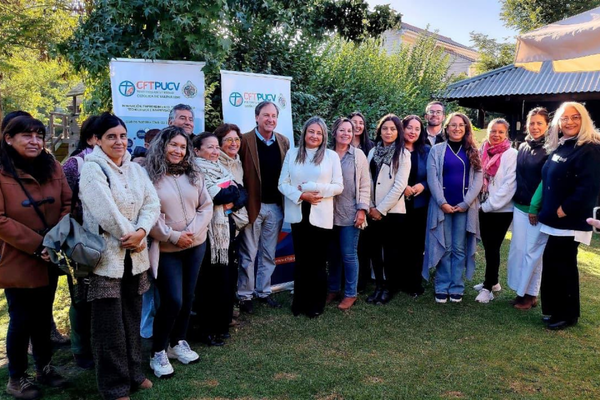 Emprendedores locales fortalecen sus habilidades en taller gastronómico en Casablanca