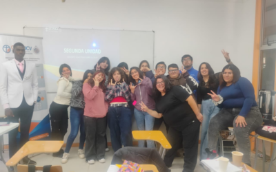 Estudiantes potencian su creatividad con innovadora actividad de marketing en el Día Mundial de la Creatividad