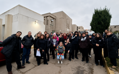 Estudiantes voluntarios del CFT PUCV participaron en actividad patrimonial “Museo al Aire Libre” en Playa Ancha