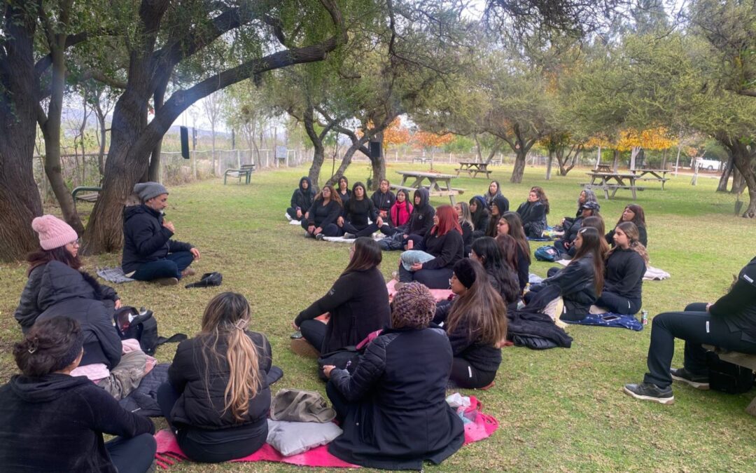 30 estudiantes de TNS en Estética, Cosmetología y Terapias Complementarias visitaron la Granja Aromática de Limache